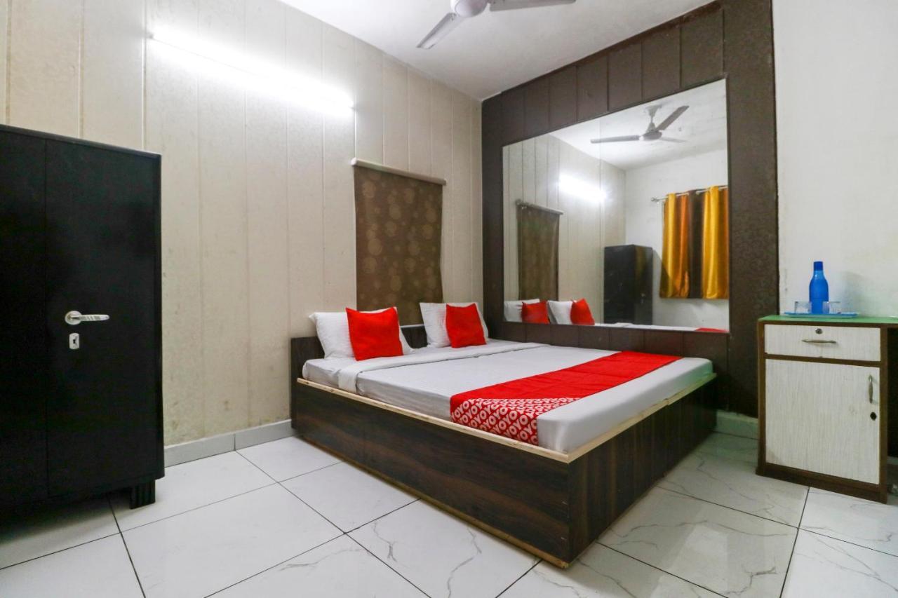Hotel O Sky Garden Ludhiana Exteriör bild