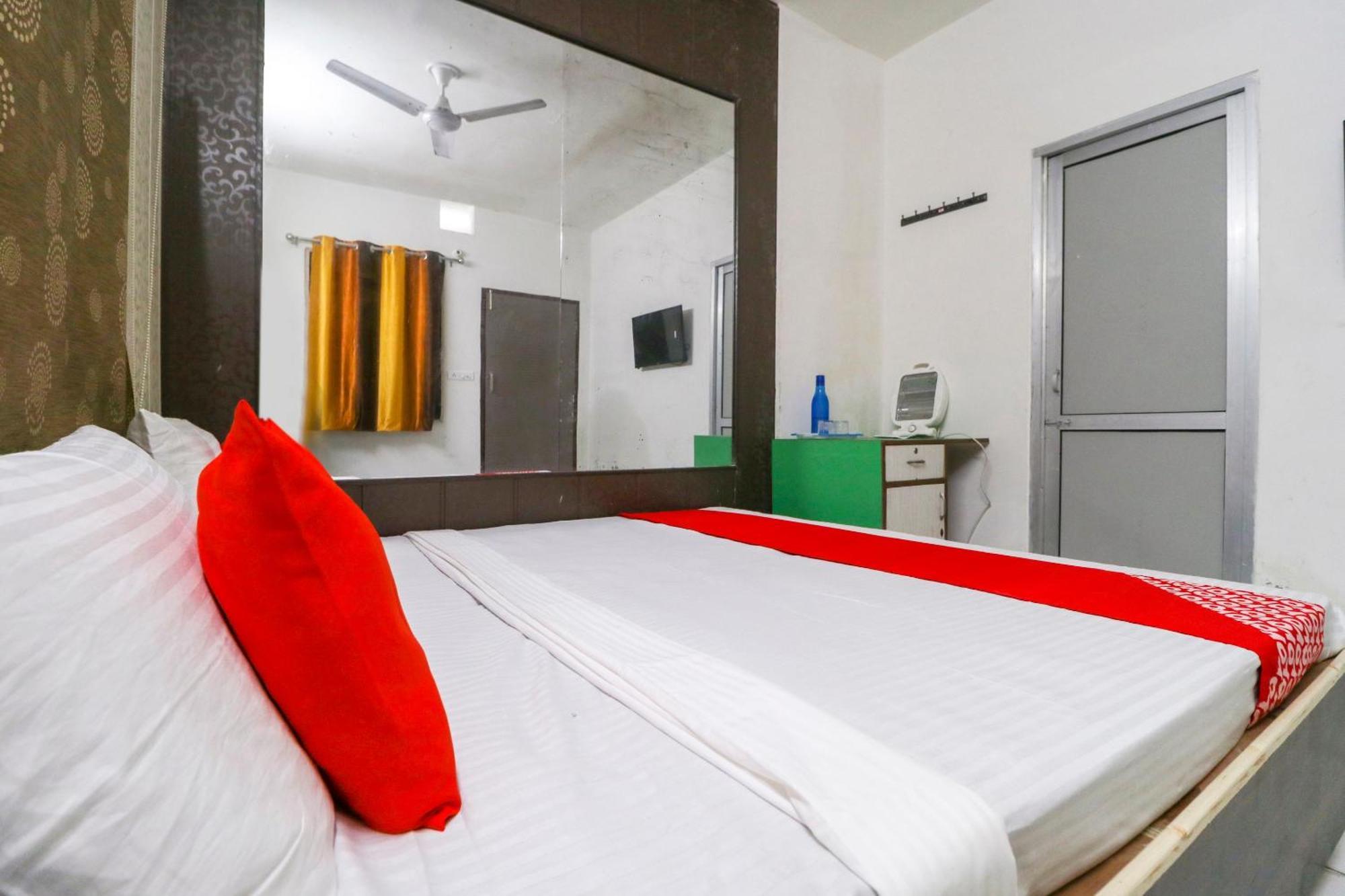 Hotel O Sky Garden Ludhiana Exteriör bild
