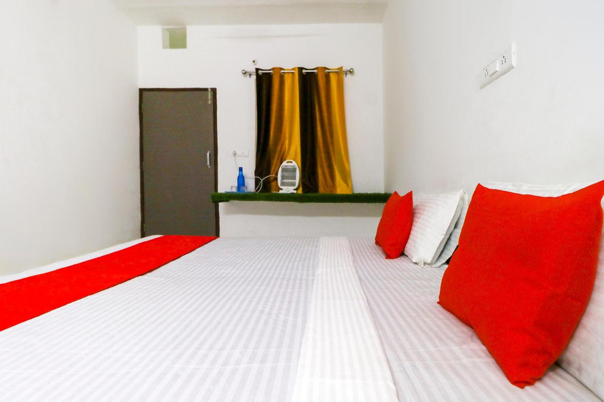 Hotel O Sky Garden Ludhiana Exteriör bild